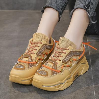 China Sweat-absorbent trending goods 2021 new arrivals luxury shoes women sports shoes woman women fashion casual dropshipping sneakers for sale