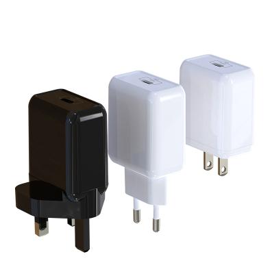 China Mini Body Newest Technology Fast PD20W Wall Charger USB C Cable Fast Charging Charger For iPhone Charger Fast Charging for sale