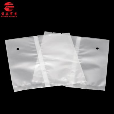 China Return Barrier Food Sealed Bags Plastic Packaging Bag For Small Snack for sale