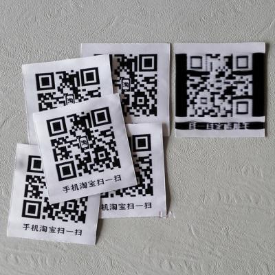 China 2021 Sustainable Fashion Innovation Sourcing Brand Clothing Balancing QR Code Woven Label Cloth Brands Customization for sale