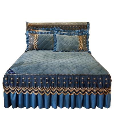 China Stock summer kantha quilt bedspread on the bed india embroidery bed liner skirt for sale