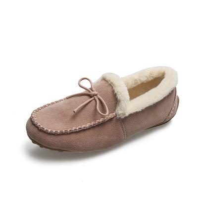 China Cushioning velvet plush winter skullcap shoes plus shoes warm new women plus size cotton soft bottom flat shoes for sale