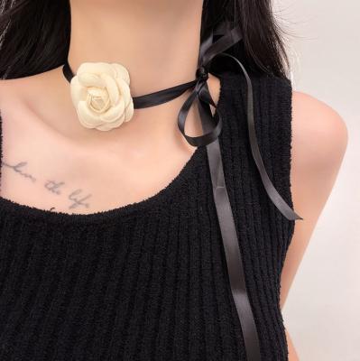 China Hot Korean Vintage Fashion Camellia Bow Necklace For Ladies Temperament Trend Fabric Link Choker Necklace for sale