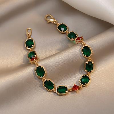 China Green vintage INS hot trend Korea ladies bracelet fashion temperament dinner statement jewelry bracelet accessories for sale