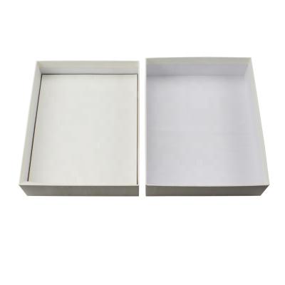 China Recycled Materials Hot Sale Candle Container With Rigid Lid And Box Luxury Paper Gift Boxes With Lids for sale