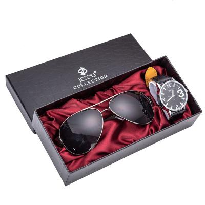 China High quality fashion man creative gift set 2 in 1 watch and sunglasses classic gift for friend/boyfriend gift for sale