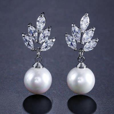 China Jewelry FASHIONABLE Custom Luxury Zirconia Silver Gold Plated Fashionable Wedding Pearl Dangle Earrings For Women for sale