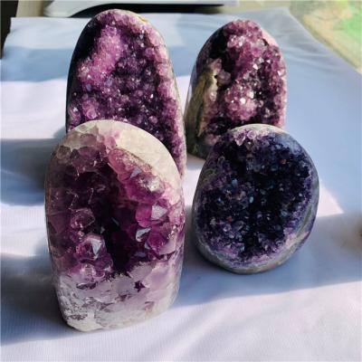 China Good Quality Natural Healing Stones Crystal Clusters Geode Healing Crystals Amethyst Crystals From Europe Birthday Gift For Decoration for sale