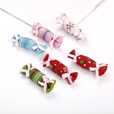 China Wholesale Cats Factory Stain Christmas Series Color Candy Shape Cat Toys Canvas and Filling Cotton Cat Toys with Catnip for sale