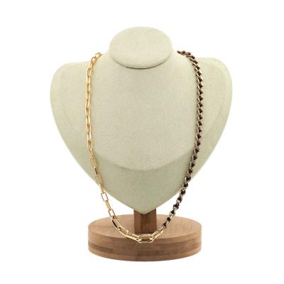 China FASHIONABLE Best-selling Collarbone Asymmetric Quilting Collarbone Necklace Personalize Gold Necklace for sale