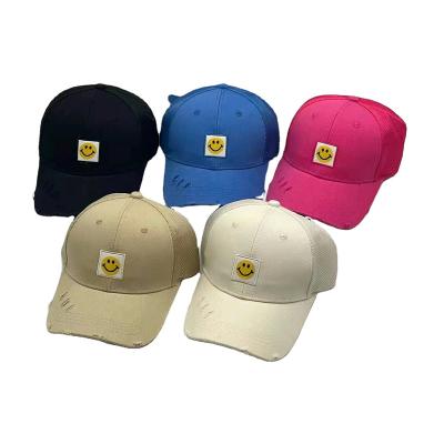 China COMMON New Design Outdoor 6 Panel Distressed Customized Embroidery Patch Mesh Trucker Caps for sale