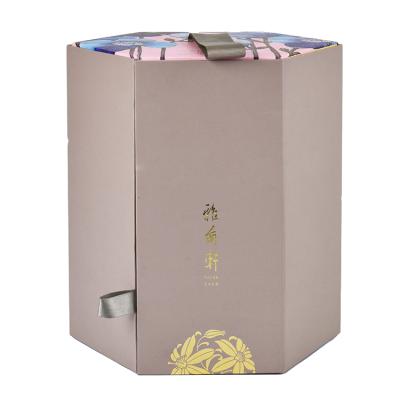 China 2021 High Quality Gift Boxes 2021 High Quality Folding Gift Boxes Box Low Cost Paper Bags Shopping Cardboard Boxes Custom Cartons for sale