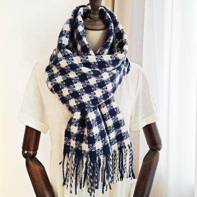 China 2022 Checkerboard European American Ladies Fashion Shawl Autumn And Winter Tassel Design Home Scarf For Women for sale