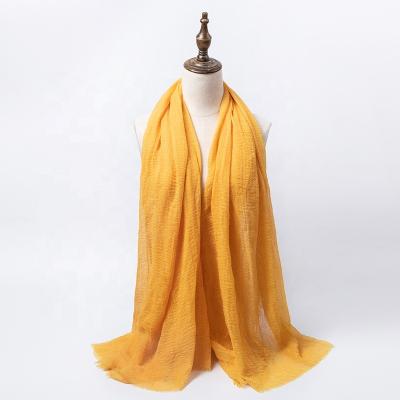 China Chiffon Hijab Fold Skin Spring Summer Scarf Autumn And Winter Scarf Made Luxury For Unisex Couples for sale