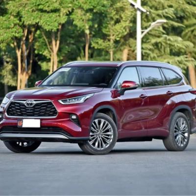 China Second-Hand Toyota Highlander Hybrid 5 und 7 Sitzplätze Mittelgroßer SUV Luxusfahrzeug zu verkaufen