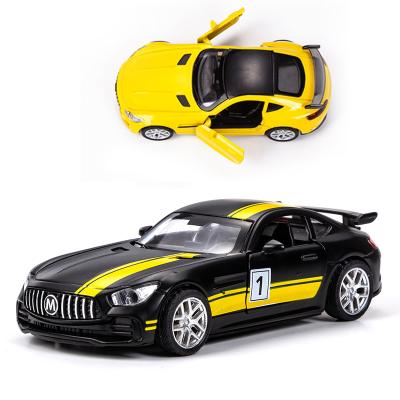 China Diecast 1:36 alloy simulation car model children's toy car pendulum return force car model gift wholesale die casting toys for sale