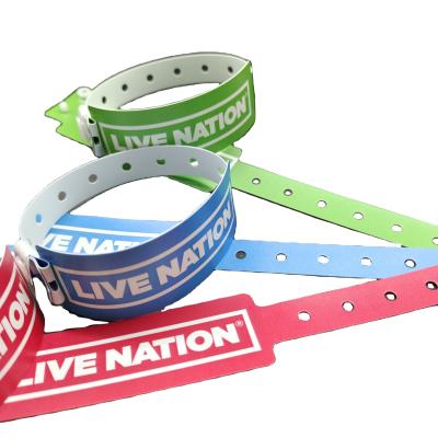 China Shanghai PVC Material Vinyl Wristbands For Events Wide Shape and Free Design Included for sale