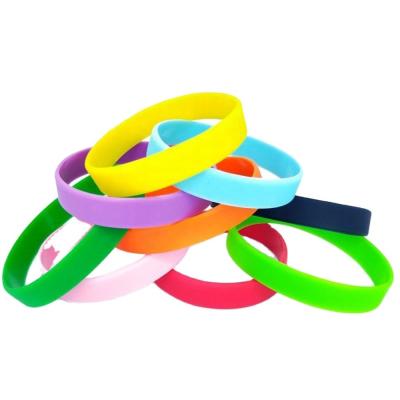 China Cartoonvorm Custom Silicone Armband Perfect voor casual en sportieve look Te koop