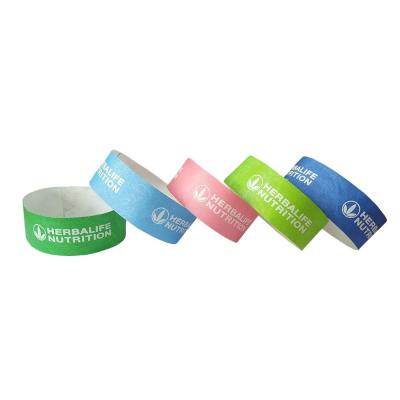 Chine DDJOY imperméable à l'eau papier jetable Tyvek Event Bracelets 15 couleurs pour correspondre à votre thème à vendre