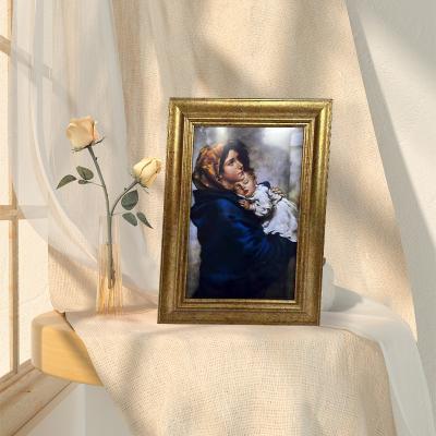 China Cheap Antique Distressed Plastic Antique Stock Woman Picture Photo Frame With Stand For Gift for sale