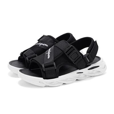 China Light weight 28-39 2023 hot sale children's shoes fashion trend children's beach sandals outdoor walking shoes summer designer men's shoes for sale