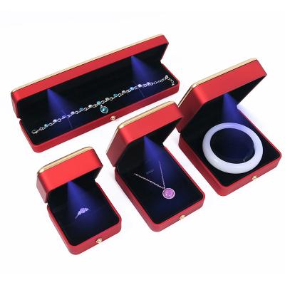 China Ring Box Gold Edged Painting Led Jewelry Box Luxury Led Necklace Jewelry Light Box for sale