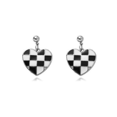 China Grid Environmental Friendly Wholesale Fashionable Heart Checkerboard Bead Chain Women Girls Women Earring Necklace Pendant Jewelry Set for sale