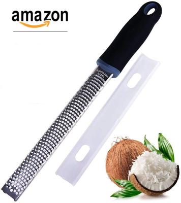 China Durable Non-slip Professional Kitchen Handle Kitchen Zester Flat Grater With Cover for sale