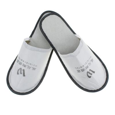 China Hotel/Airline Factory /home/travel Customized Logo Disposable Spa Hotel Men Micro And Women's Clog Home Hotel Slippers for sale