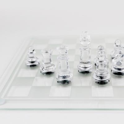 China Modern Glass Chess Set Glass Pieces And Controller Board Game White Frosted Black Chess NEW for sale