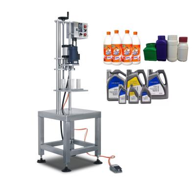 Cina Easy operation semi automatic capping machine manual bottle capper can connect with conveyor and roller in vendita