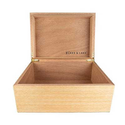 China High Quality Recycled Materials Most Popular White Oak Storage Box Wooden Box Stash Box for sale