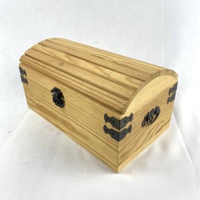 China Modern Rectangular Wooden Box Box Can Be Locked With Retro Keyhole Lock for sale