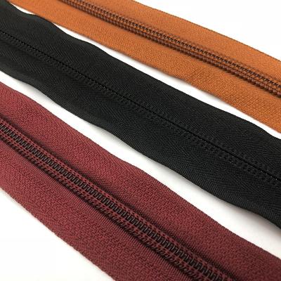 China Whole No. Sliders Double Roll 8 Zippers Big Teeth Zipper High Quality Explosion-proof Nylon Colorful Plastic Zipper End-End for sale