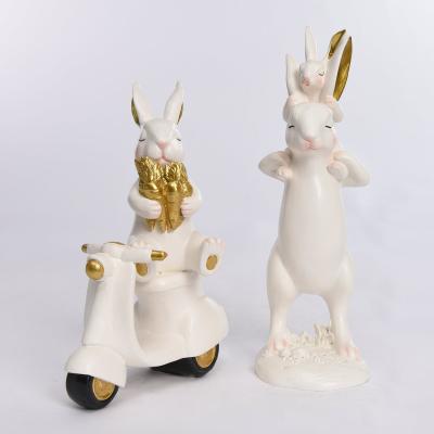 China Lovely Easter Bunny Ornament Resin Rabbit Figurine African Table Party Seasonal Decoration for sale