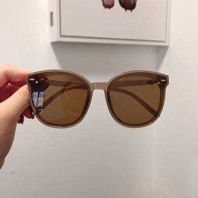 China Fashion Sunglasses Shape Large Frame Korean Oversized Sunglasses Women Rivet 400 Wholesale Sun Glasses UV Eyewear 2021 for sale