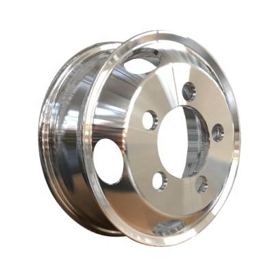 Cina 5.5X16 SR22 Aluminum Truck Wheels Aluminum Material Wheel Hubs For Light Truck in vendita