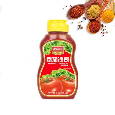 China 100% Different Kinds Of Fresh Ripe Tomatoes Tomato Sauce Wholesale Ketchup Concentration 28-30% for sale