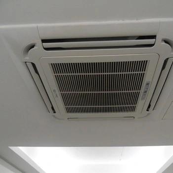 China Ceiling Mounted 220-380V 24000 Btu 48000 Btu Cooling Ceiling Cassette Central Ac Split Air Conditioner Room For Hotel Home Use for sale