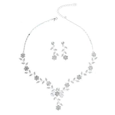 China Fashion Accessories TRENDY Flower Earrings And Necklace Wholesale Silver Jewelry Set For Women for sale