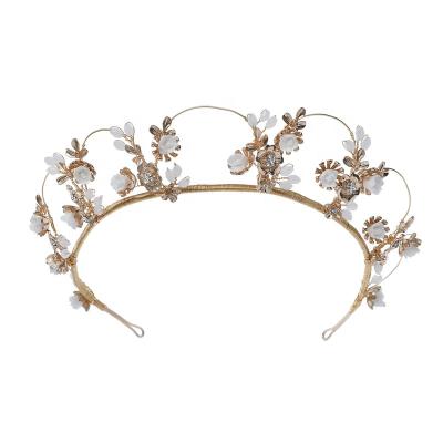 China Retro Wedding Handmade Crystal Tiara Crown Bridal From Whit Ceramic Flower Headpiece Jewelry for sale