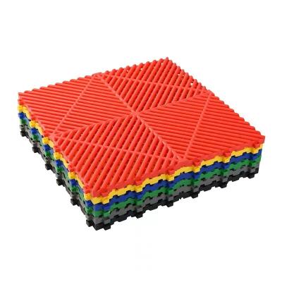 중국 40*40*3cm 융합된 차고 타일 고전적인 디자인 및 자동차 세탁 차고용 방수 판매용