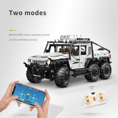 China Building Toy 2957Pcs Large Brick Toys Brick Car Model Function Adult Toys RC Brick Remote Control Car for sale