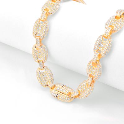 China Colors Last Over Years Without Fading Real Gold Cuban Link Chain 18K Gold Charm Bracelets Exquisite Structure Workmanship for sale