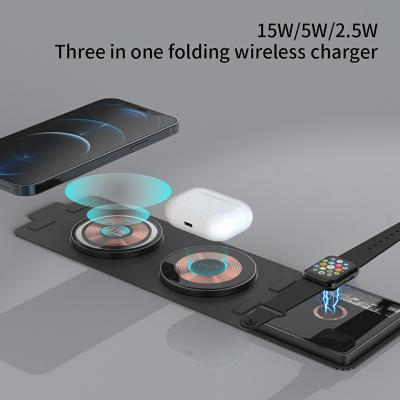 China Transparent Dual 15W Fabric Wireless Charger 3 In 1 Wireless Charger Charging Dock For Apple en venta