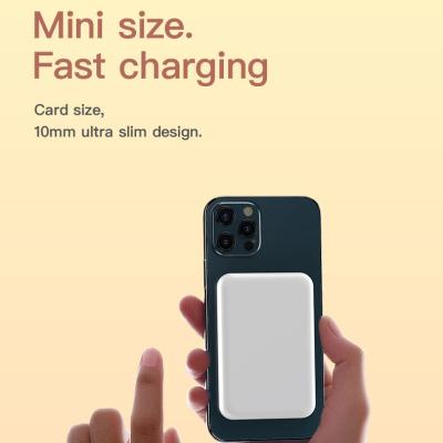 China 5000mah personalizó el banco del poder construido en magnético para el iPhone 12 en venta