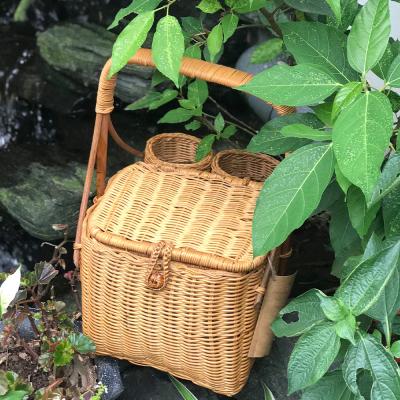 China Customized Size Transitional Color OEM Wicker With Lid Rattan Beach Picnic Wicker Basket for sale