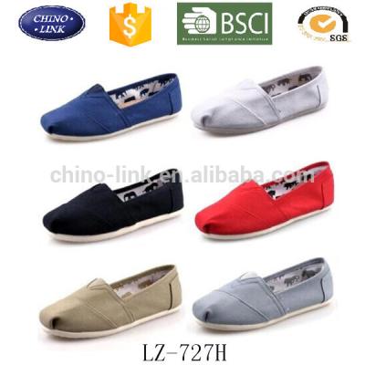 China Men's Women's Slip-On Casual Shoes Loafer Shoes Flat Canvas Shoes Slip On Sneakers for sale