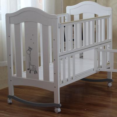 China New Crib Baby Crib Healthy Solid Wooden Baby Crib Wooden Hutch With Wheels for sale