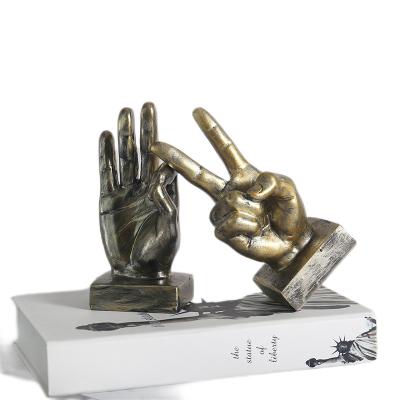 China Factory direct sales new resin finger statue office interior decorations home decoration modern high quality creative statues gifts for sale